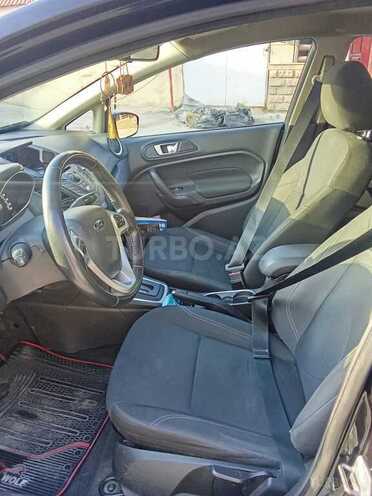 Ford Fiesta 2014, 214,452 km - 1.6 l - Bakı