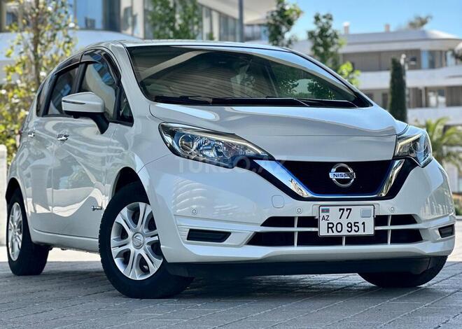 Nissan Note-7