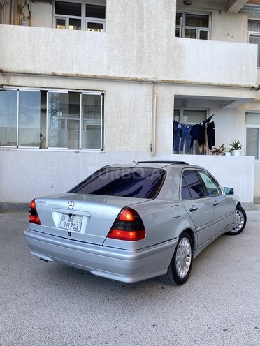 Mercedes C 230 2000, 376,000 km - 2.3 л - Bakı