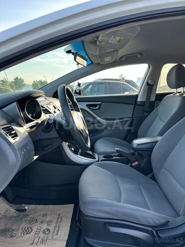 Hyundai Elantra 2016, 130,000 km - 1.8 л - Bakı