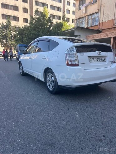 Toyota Prius 2009, 218,000 km - 1.5 л - Bakı