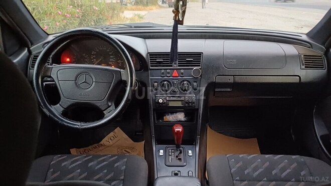 Mercedes C 220 d 1999, 296,321 km - 2.2 l - Bakı