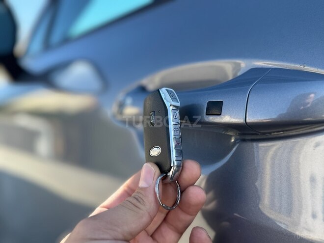 Kia K5-20