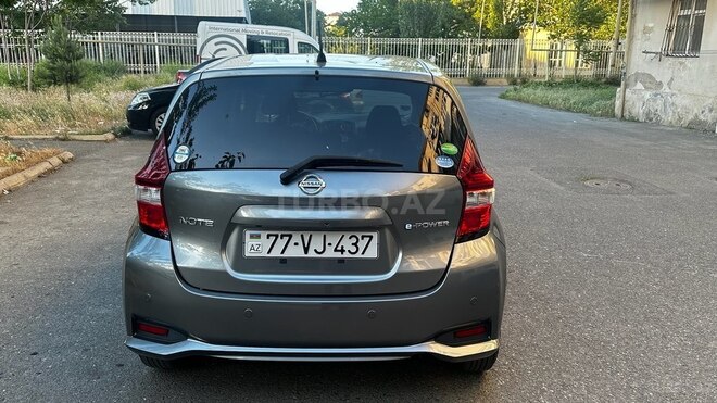 Nissan Note-2