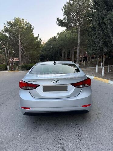 Hyundai Elantra 2015, 128,748 km - 1.8 л - Sumqayıt