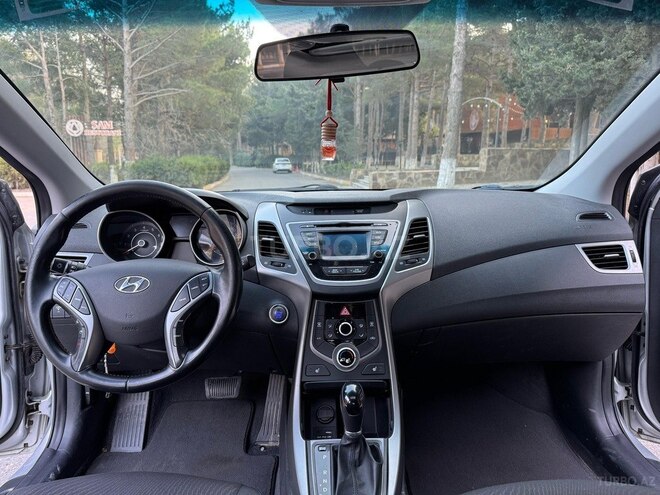 Hyundai Elantra 2015, 128,748 km - 1.8 л - Sumqayıt