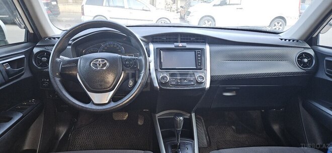 Toyota Corolla Fielder 2018, 135,000 km - 1.5 л - Bakı
