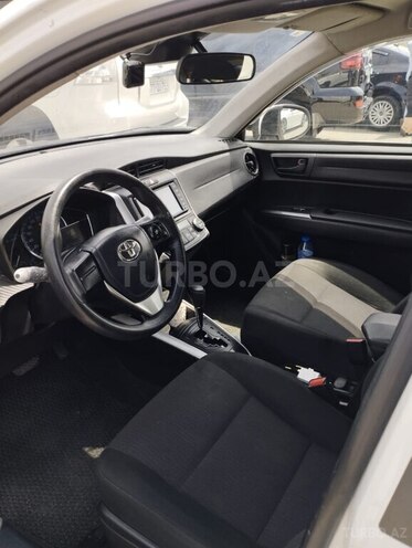 Toyota Corolla Fielder 2018, 135,000 km - 1.5 л - Bakı
