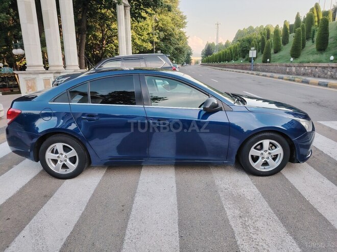 Chevrolet Cruze 2011, 198,000 km - 1.4 l - Tovuz