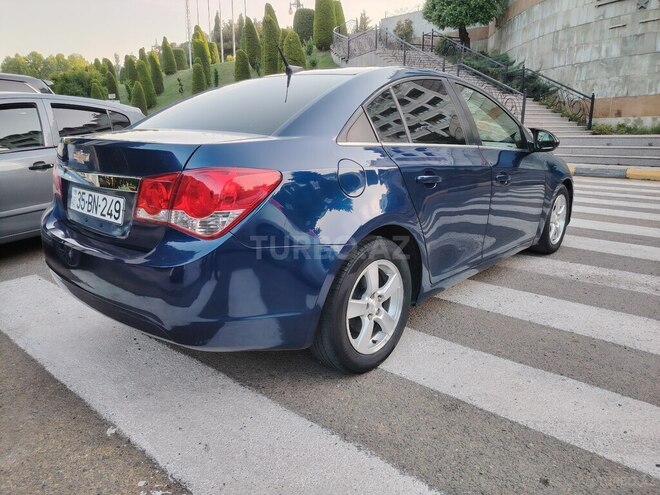 Chevrolet Cruze 2011, 198,000 km - 1.4 l - Tovuz
