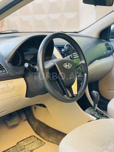 Hyundai Accent 2016, 219,836 km - 1.6 l - Bakı