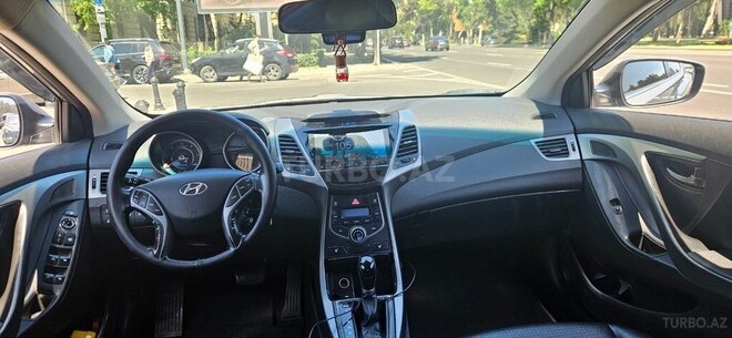 Hyundai Avante 2014, 175,000 km - 1.6 l - Bakı