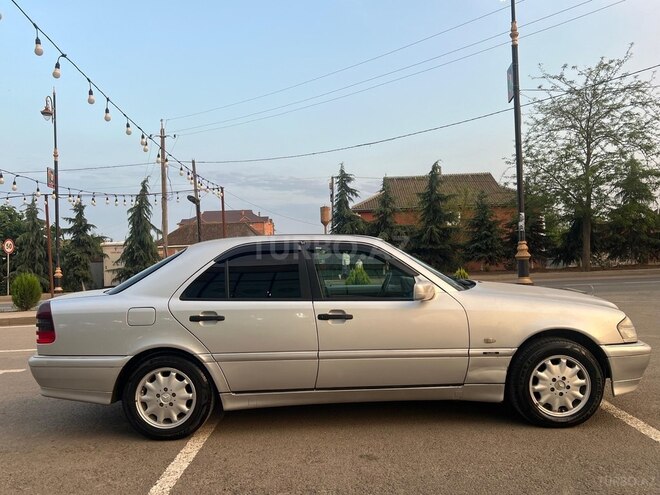 Mercedes C 180 1999, 350,000 km - 1.8 l - Bakı