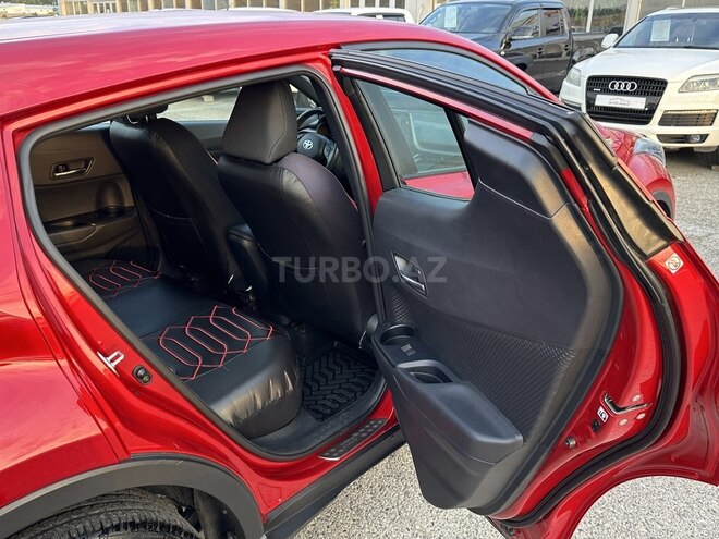 Toyota C-HR-21