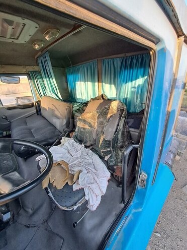 KamAz  2005, 884,566 km - 11.0 l - Gəncə