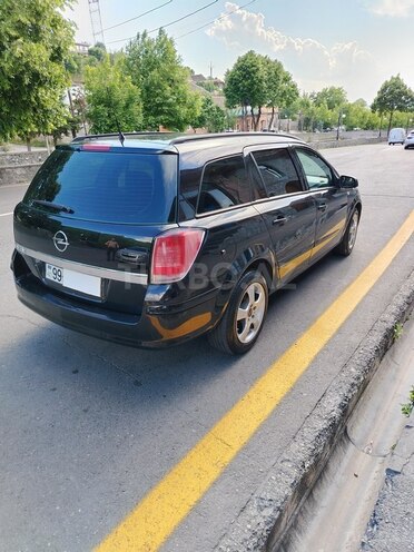 Opel Astra 2006, 252,635 km - 1.4 l - Şəki