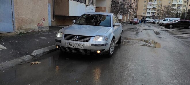 Volkswagen Passat 2003, 327,478 km - 2.0 l - Bakı