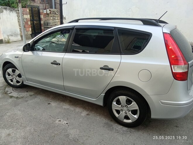 Hyundai i30 2010, 240,000 km - 1.4 л - Göyçay