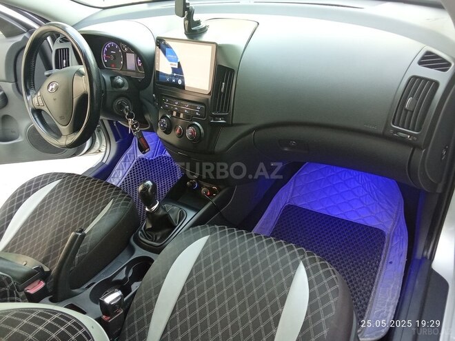 Hyundai i30 2010, 240,000 km - 1.4 л - Göyçay