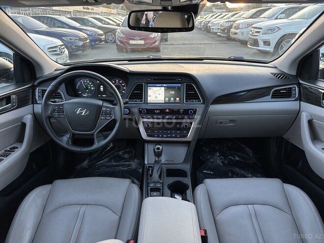 Hyundai Sonata-9