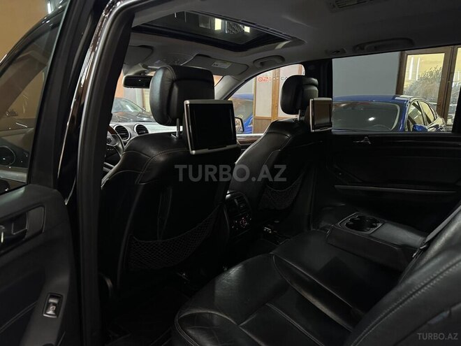 Mercedes GL 550-8