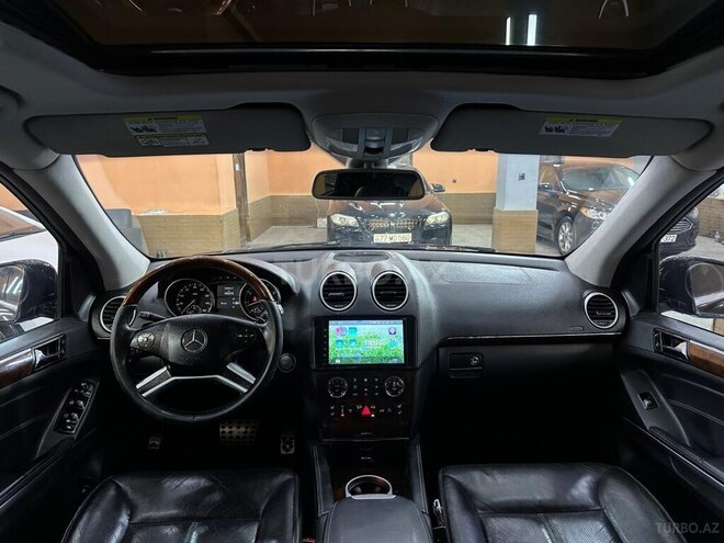 Mercedes GL 550-3