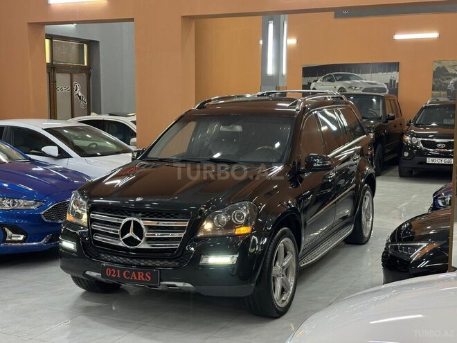 Mercedes GL 550-11