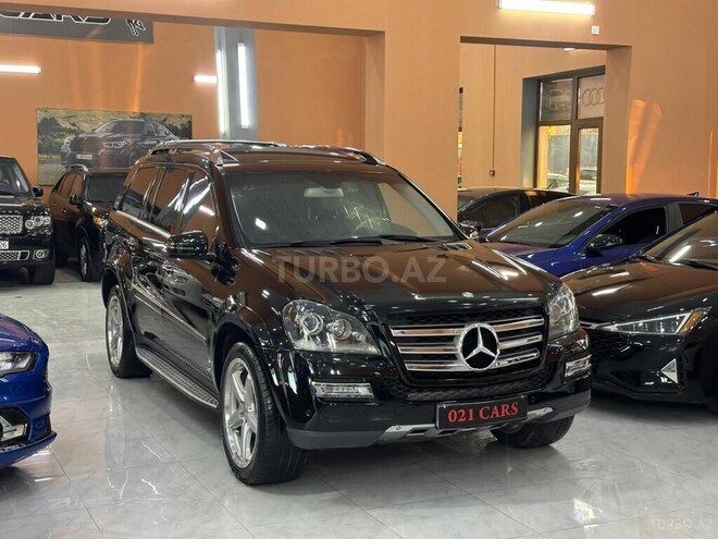 Mercedes GL 550-14