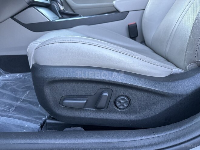 Hyundai Sonata-24