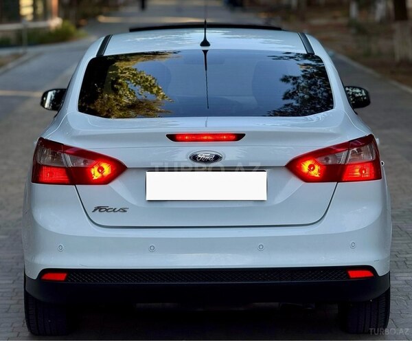 Ford Focus 2014, 321,411 km - 1.6 л - Bakı