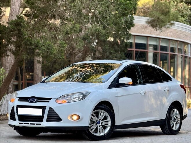 Ford Focus 2014, 321,411 km - 1.6 л - Bakı