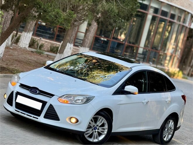 Ford Focus 2014, 321,411 km - 1.6 л - Bakı