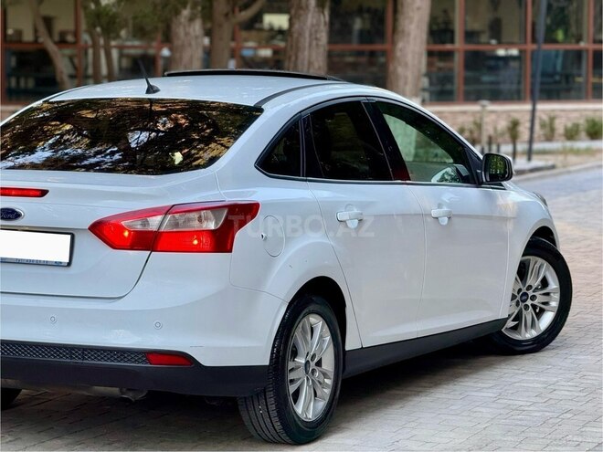 Ford Focus 2014, 321,411 km - 1.6 л - Bakı