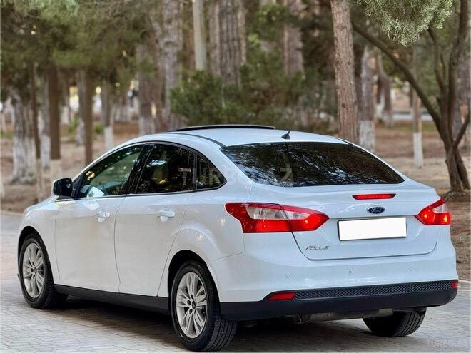 Ford Focus 2014, 321,411 km - 1.6 л - Bakı