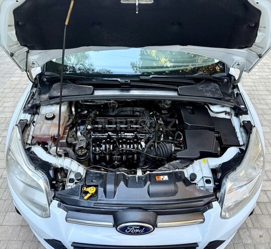 Ford Focus 2014, 321,411 km - 1.6 л - Bakı