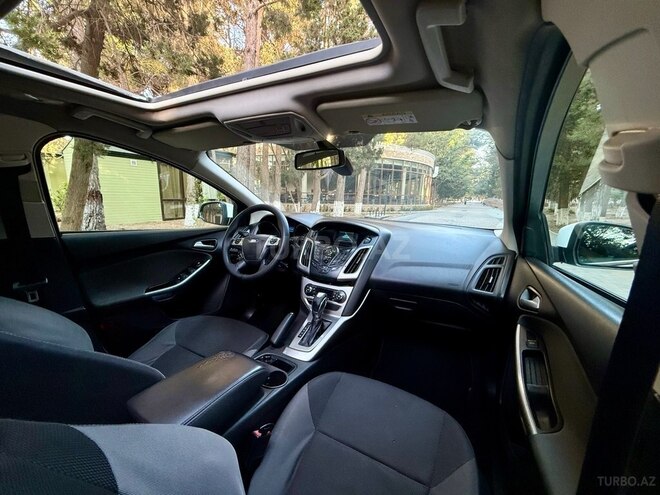 Ford Focus 2014, 321,411 km - 1.6 л - Bakı