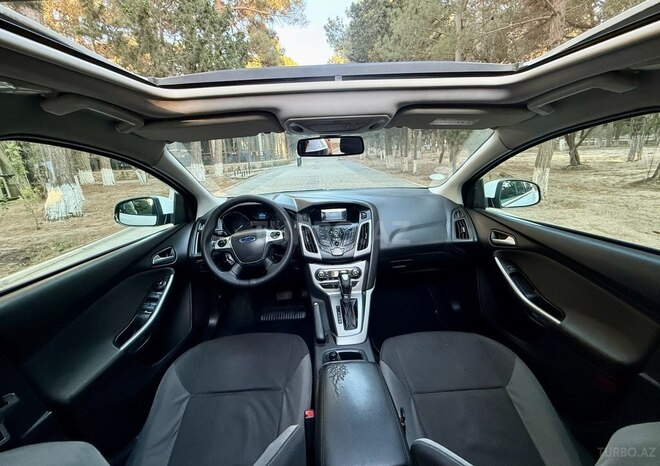 Ford Focus 2014, 321,411 km - 1.6 л - Bakı