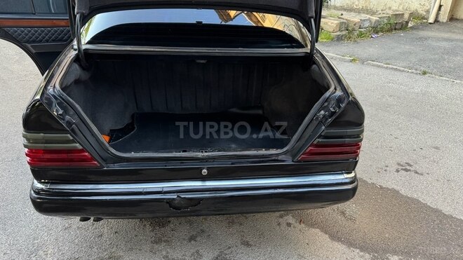 Mercedes E 280 1993, 282,000 km - 2.8 l - Bakı