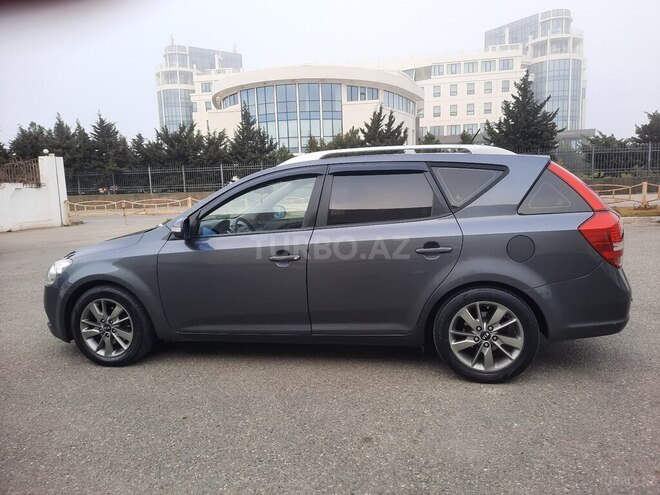Kia Ceed 2010, 240,000 km - 1.6 л - Bakı