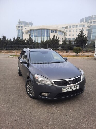 Kia Ceed 2010, 240,000 km - 1.6 л - Bakı