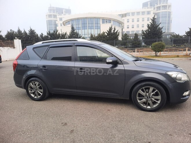 Kia Ceed 2010, 240,000 km - 1.6 л - Bakı
