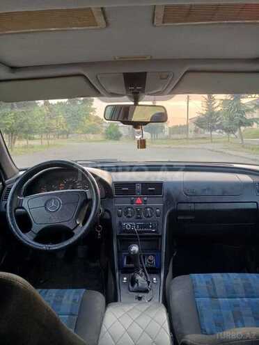 Mercedes C 180 1995, 257,000 km - 1.8 l - Masallı