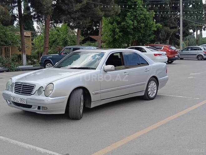 Mercedes E 240 1999, 550,000 km - 2.4 l - Şirvan