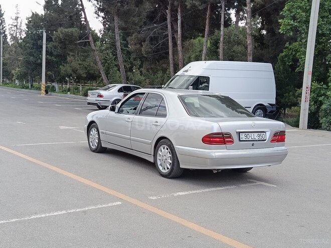 Mercedes E 240 1999, 550,000 km - 2.4 l - Şirvan