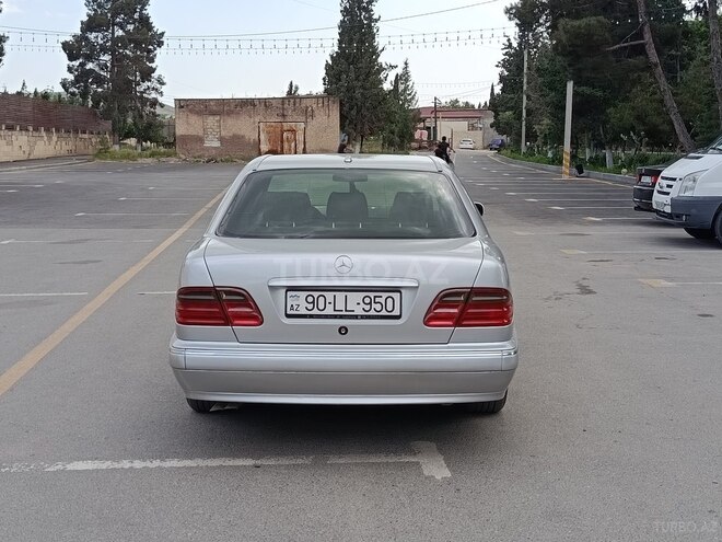 Mercedes E 240 1999, 550,000 km - 2.4 l - Şirvan