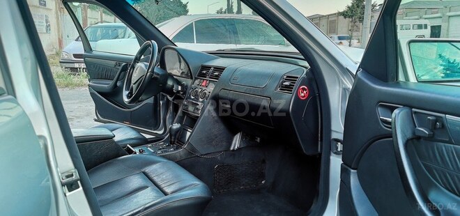 Mercedes C 240 1999, 243,000 km - 2.4 л - Sumqayıt