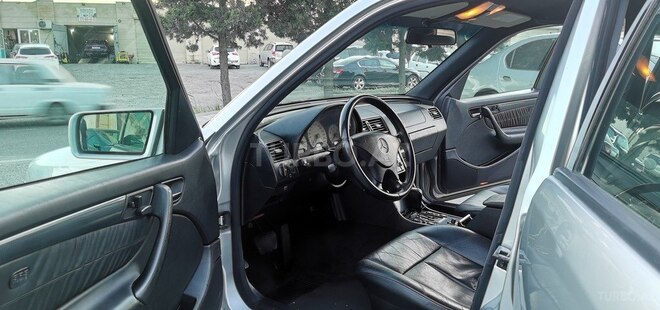 Mercedes C 240 1999, 243,000 km - 2.4 л - Sumqayıt