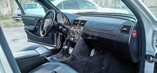 Mercedes C 240 1999, 243,000 km - 2.4 л - Sumqayıt