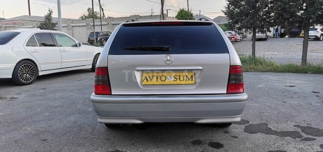 Mercedes C 240 1999, 243,000 km - 2.4 л - Sumqayıt