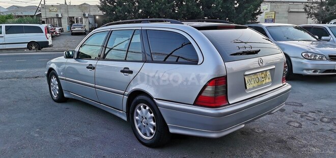 Mercedes C 240 1999, 243,000 km - 2.4 л - Sumqayıt
